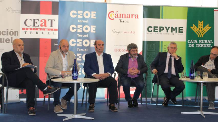 Calamocha acoge el primer desayuno empresarial para reivindicar la maximización de las ayudas de funcionamiento