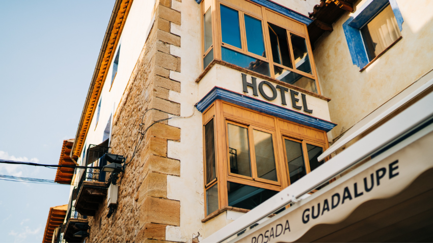 El sector hotelero turolense, uno de los afectados por la repercusión de la DANA en Valencia