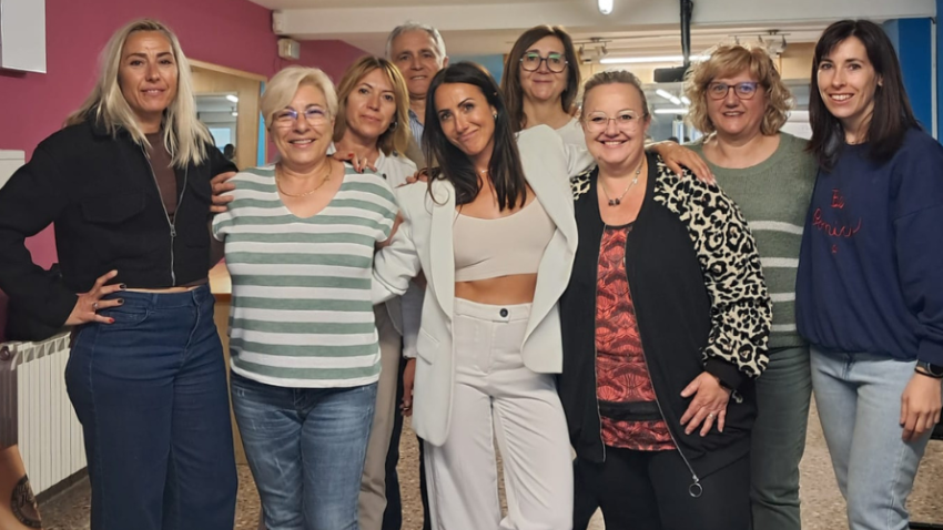 La Asociación de Imagen Personal de Teruel organiza un curso de recogidos de novia